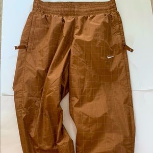 NIKE super rare nylon track pant jogger with metallic detail throughout